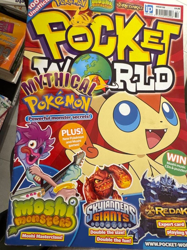 Pocket world pokémon magazine - books*