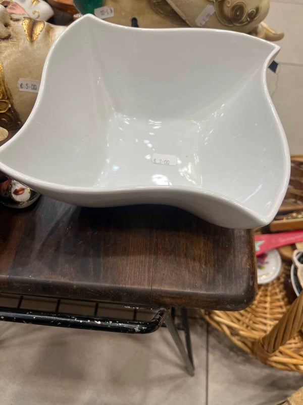 Abstract-Shaped Hard Porcelain Salad Bowl - Supplies