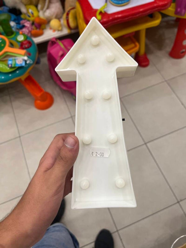 Arrow Shaped Light - Decor