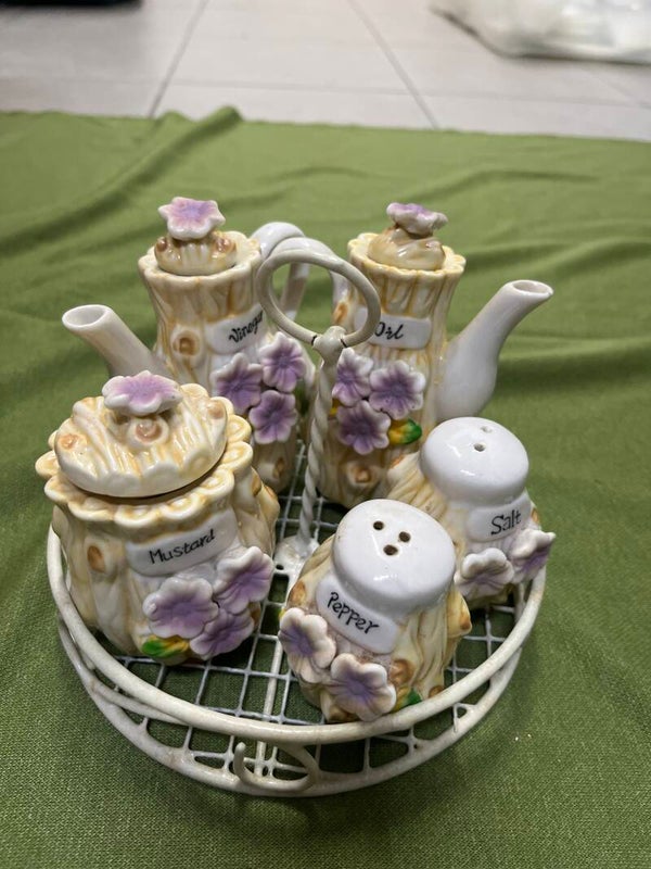 Vintage Ceramic Condiments set- Supplies***