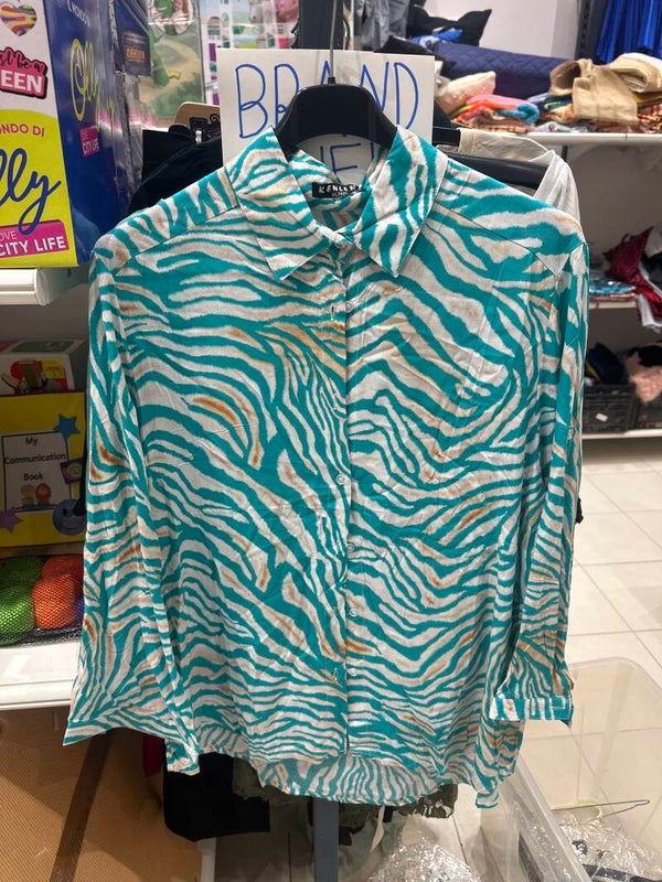 Women Shirt - New - Size  XL