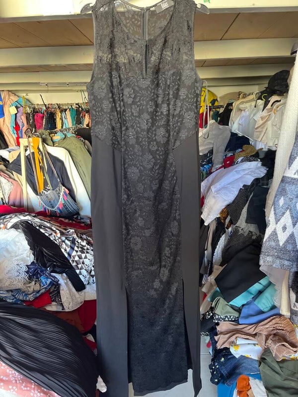 Women Dress - Medium Size ****