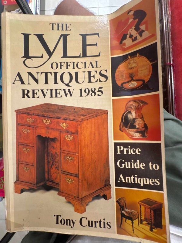 The Lyle Official Antiques review 1985 - books*