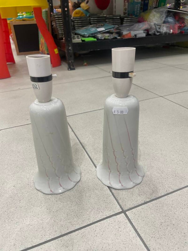 Porcelain table lamps- Supplies ***