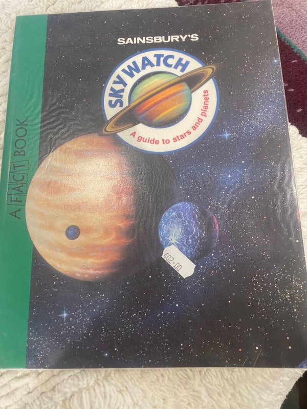 Sky watch A guide to stars and planets - Books*