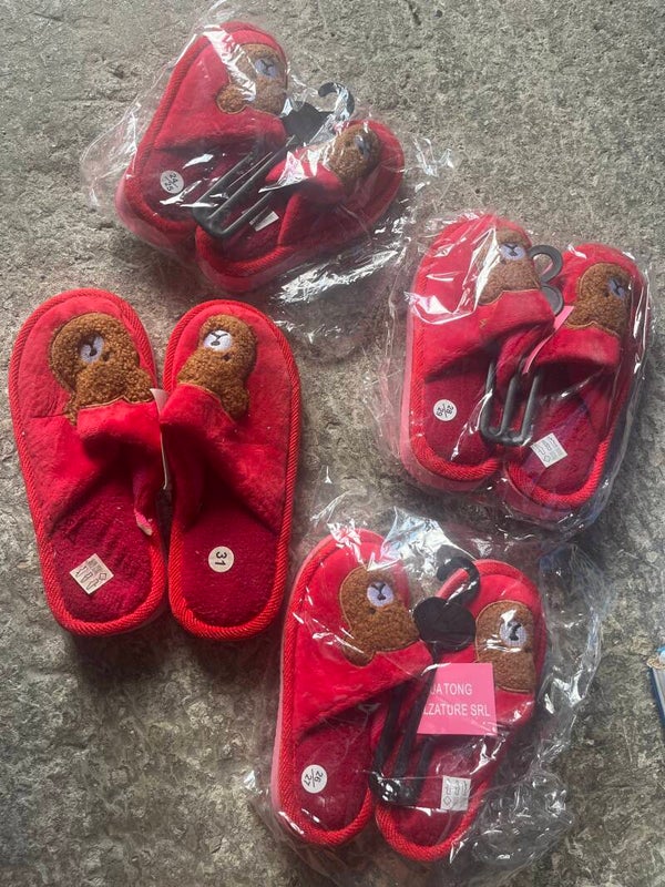Girls slipper size 24/26/28/29/31*