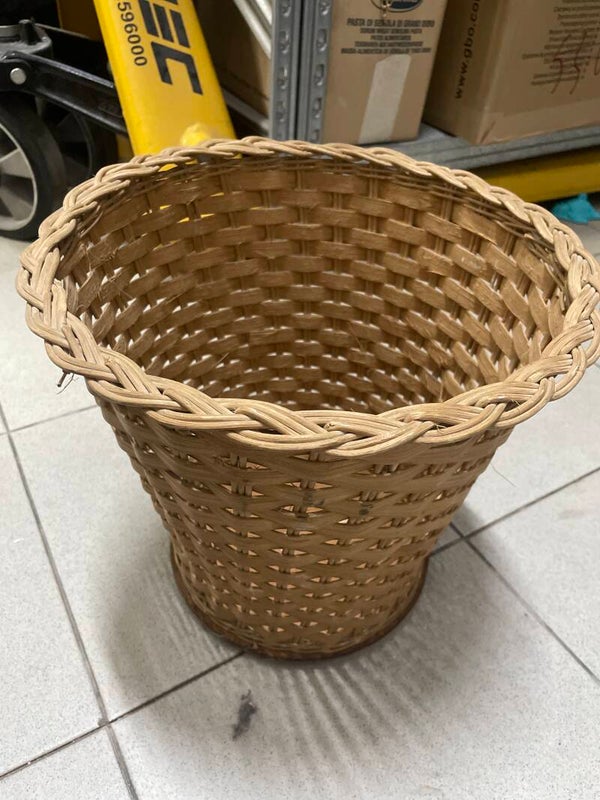 Handwoven wicker basket- supplies ***