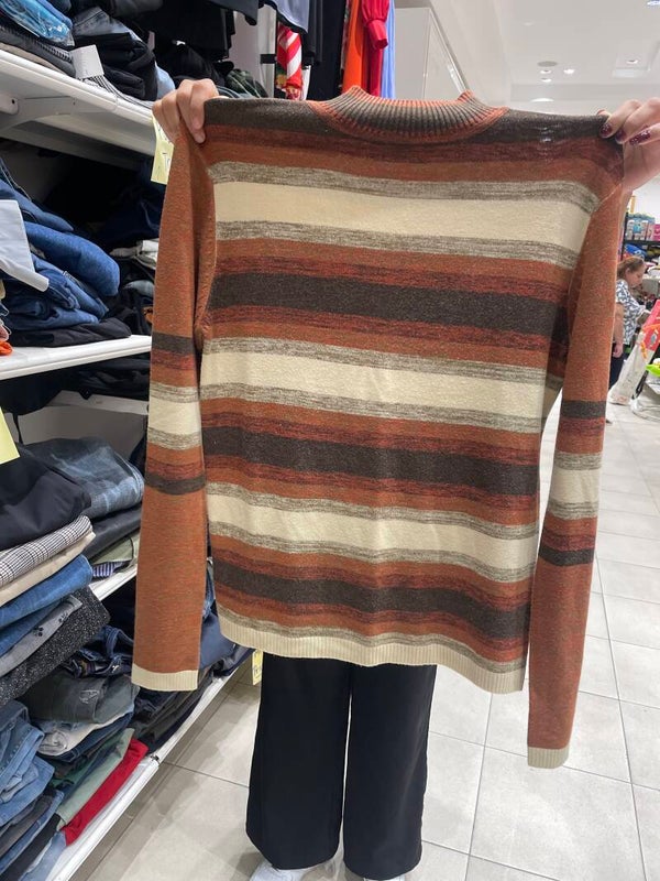 Winter tops-size-L****