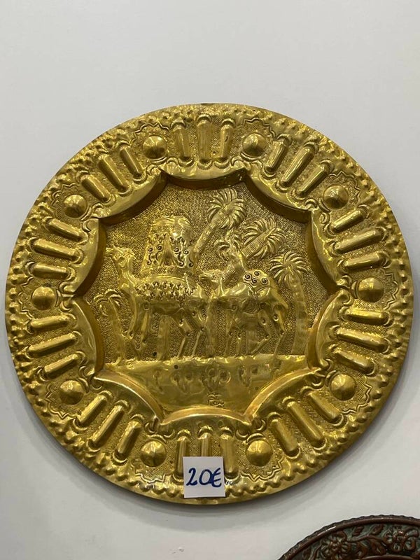 Decorative Brass Wall Plate- Decor***