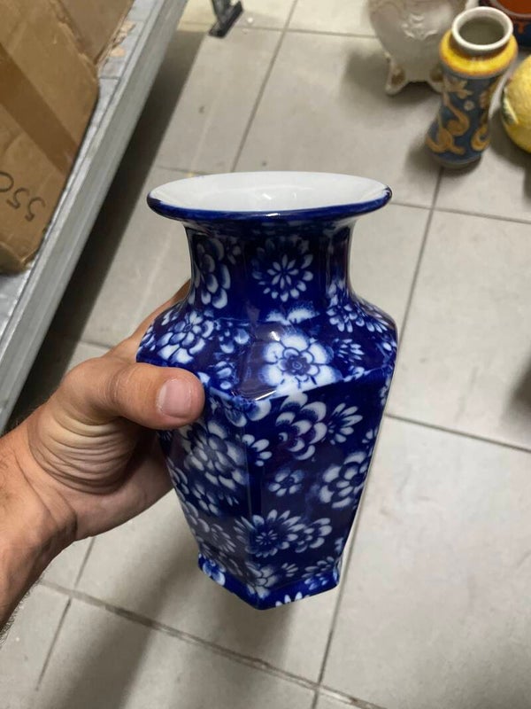 Porcelain Vase - Decor*