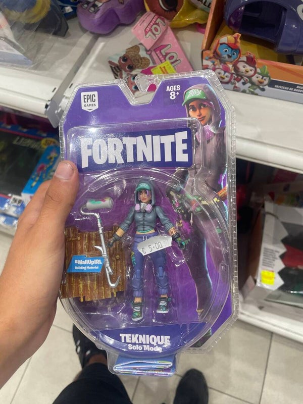 Brand new Fortnite Action Figure - Toys*