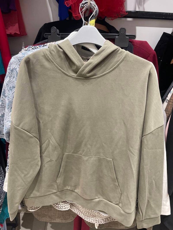 Hoodie -Size-L-clothes ***