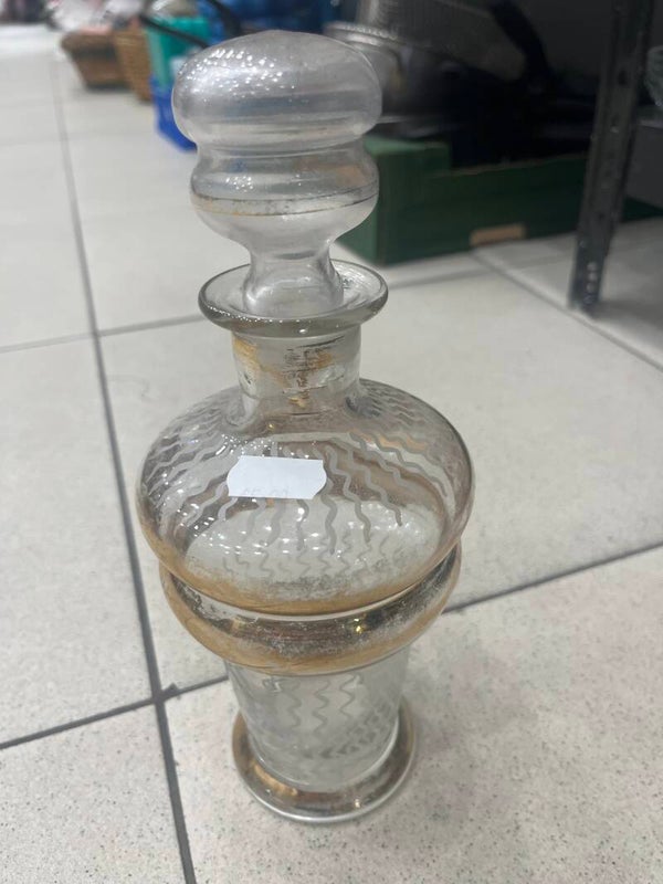 Antique Glass Decanter-Decor*