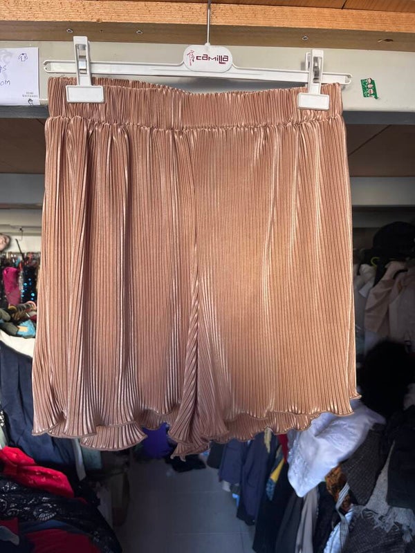 Women Skirt - Medium Size ****