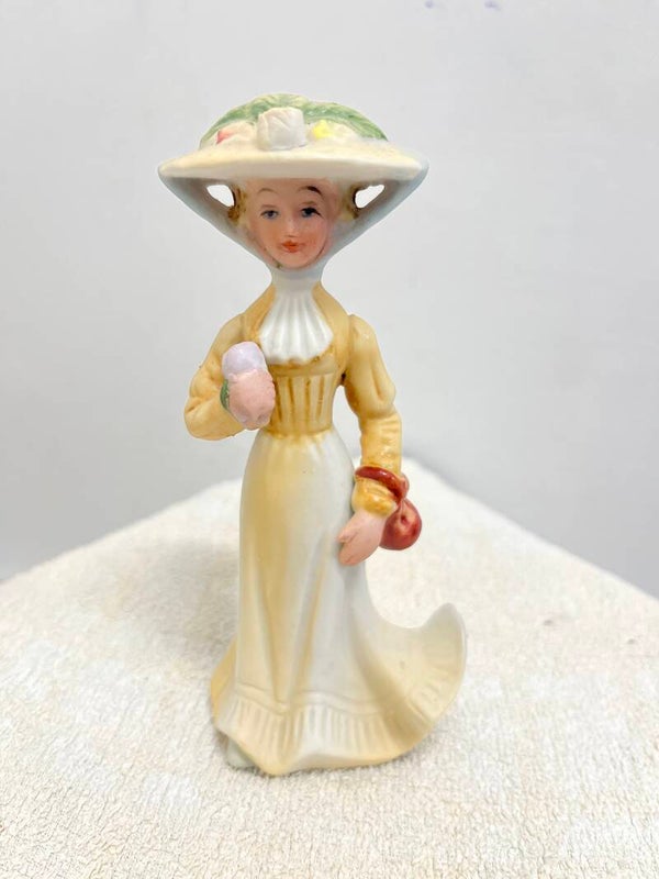 Ceramic ‘Mary Poppins’ Figurine - Figurines**