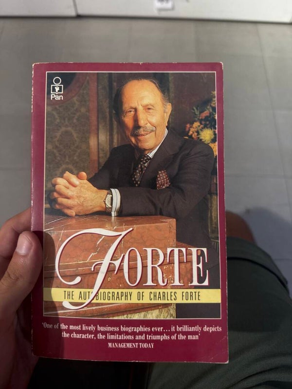 Fort: The autobiography of Charles Forte - books*