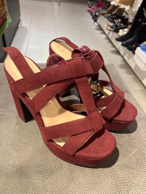 Women’s Heels - Size 40***