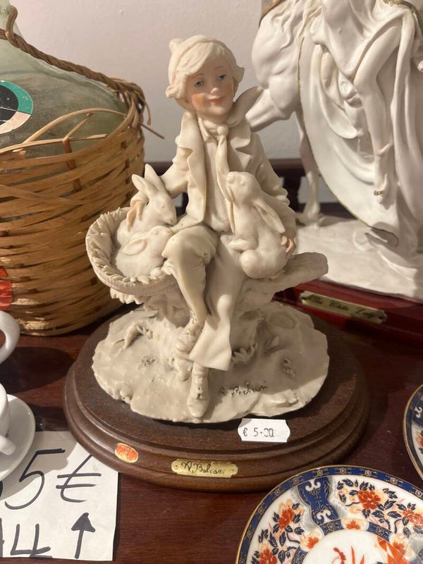 Auro Belcari figurine - figurines*
