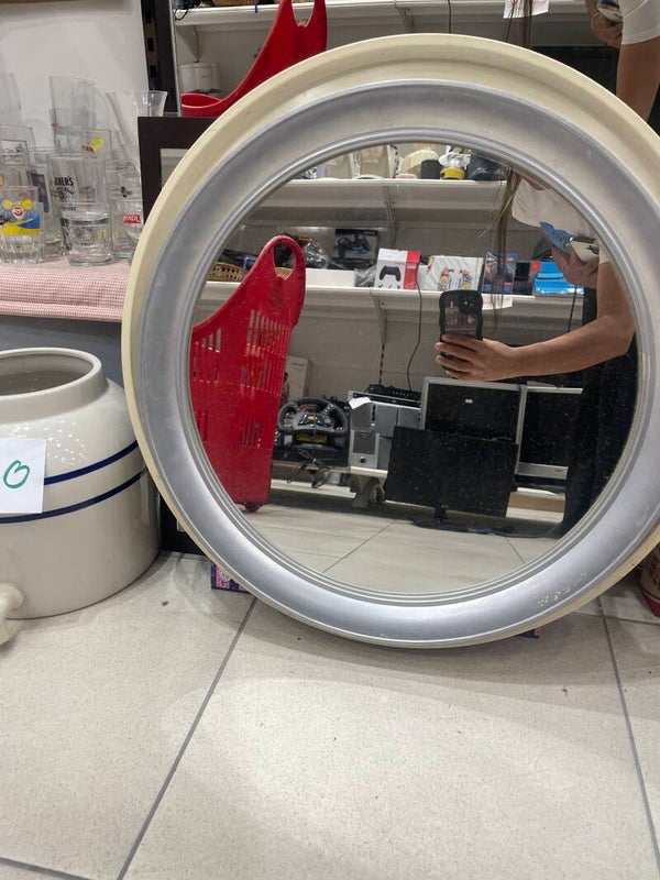 Round Mirror -Supplies ***