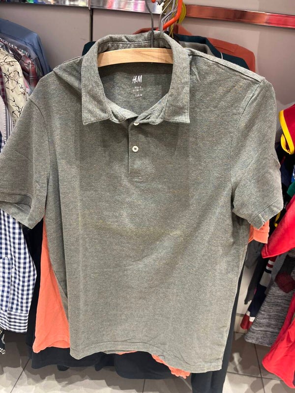 Men H&M T-Shirt - Size Medium
