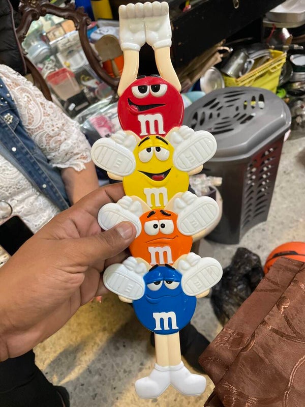 COLLECTABLE ~ Toy***