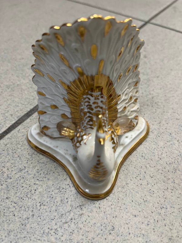 Peacock Figurines-Decor***
