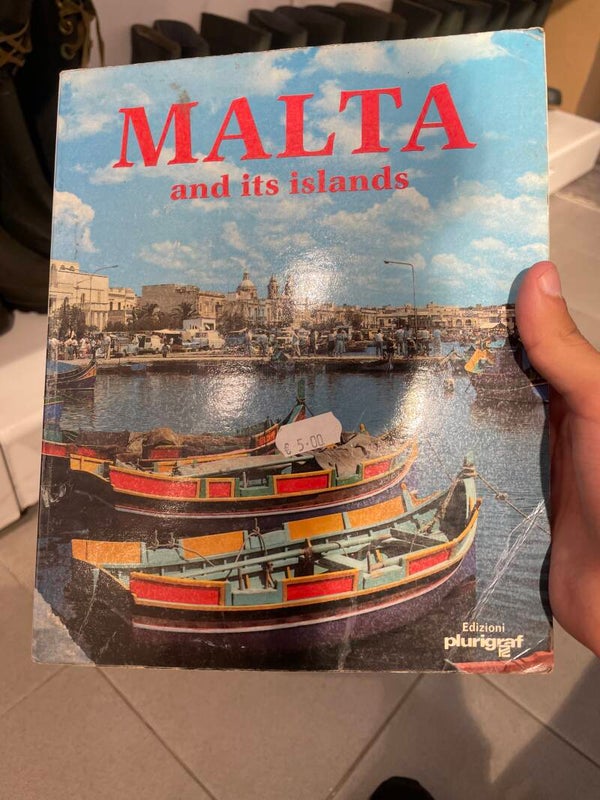 Malta and its islands - books*