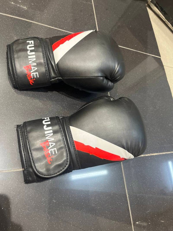 Boxing gloves- Sports ***