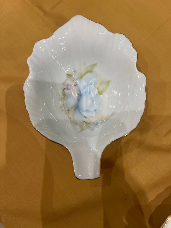 Vintage Porcelain Trinket Dish-Supplies***