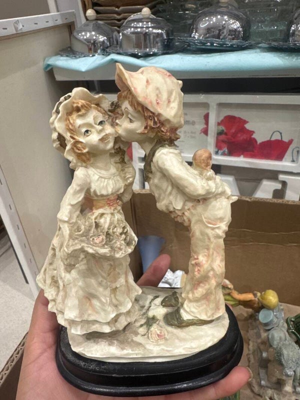 Collectible Figurine -Figurine ***