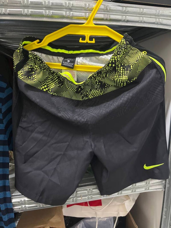 Men Dri-Fit Shorts - Size Large
