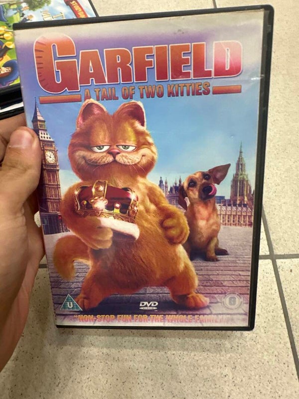 Garfield a tail of two kitties - Movies*