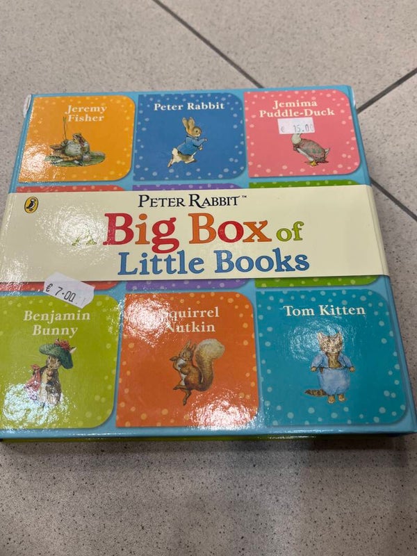 Peter Rabbit A Big Box of Little Books - books*