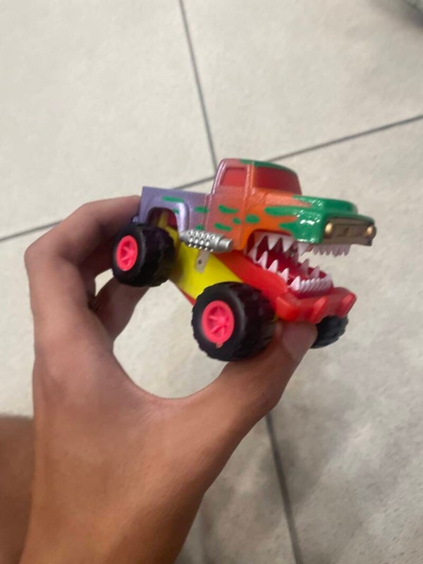 Chomping Monster Truck - Toys