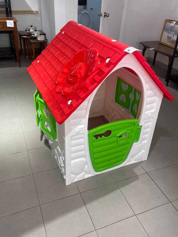 Outdoor Playhouse - toys*