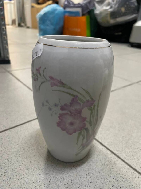 Floral porcelain vase- Vase ***