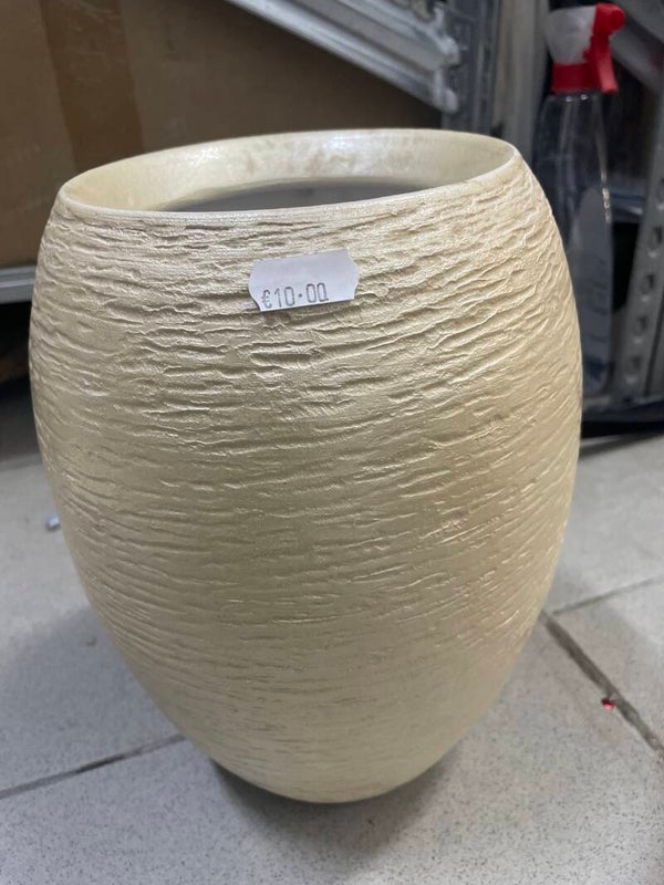 Engraved Vase - Decor