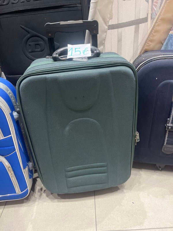Hand Luggage -Supplies ***