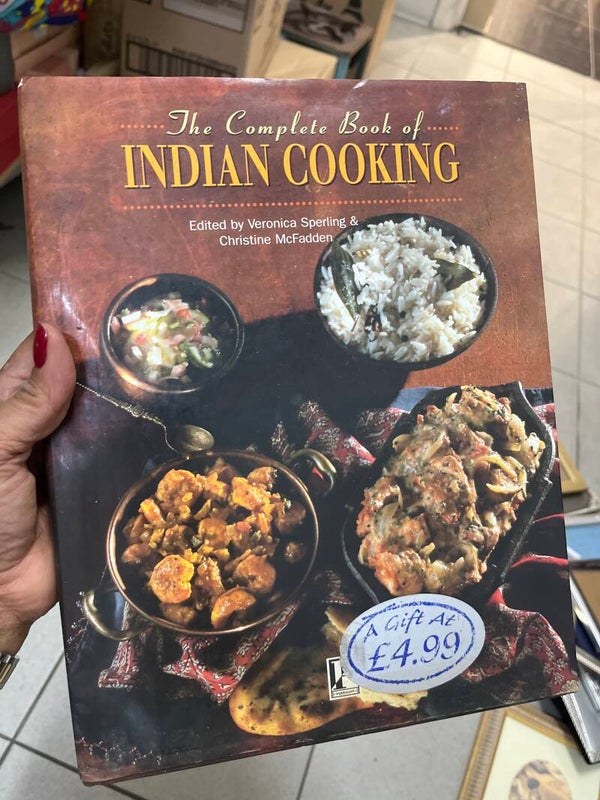 The Complete Book Of Indian Cooking - Books