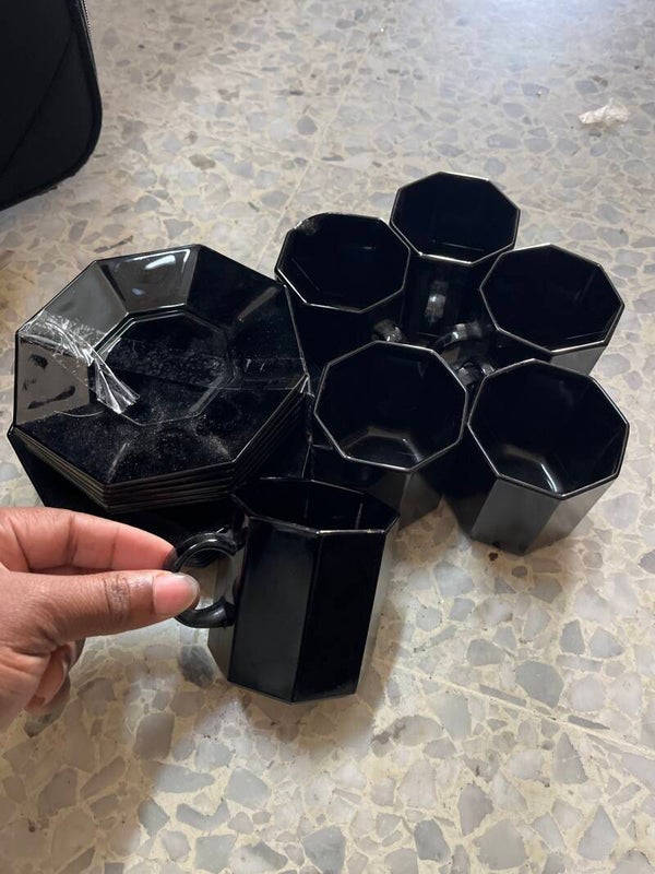 Set of Black Tempered Glasses Plates & Coffee - Supplies