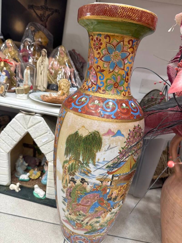 Big Chinese Floor Vase - Decor