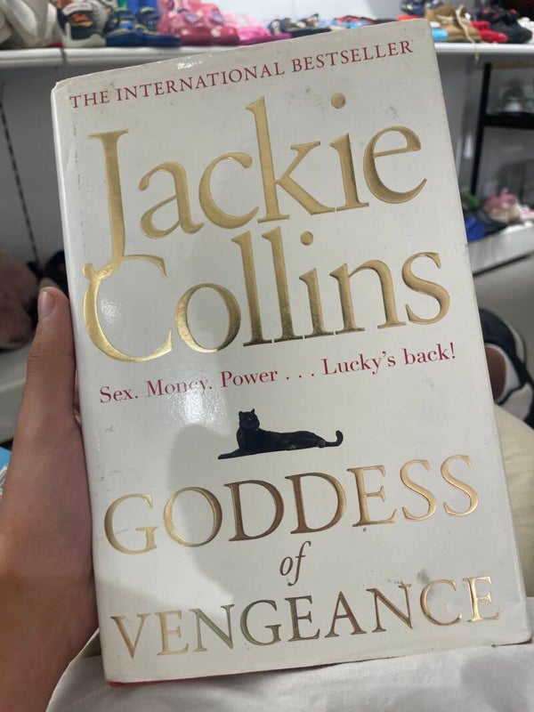 Goddess of vengeance - books*