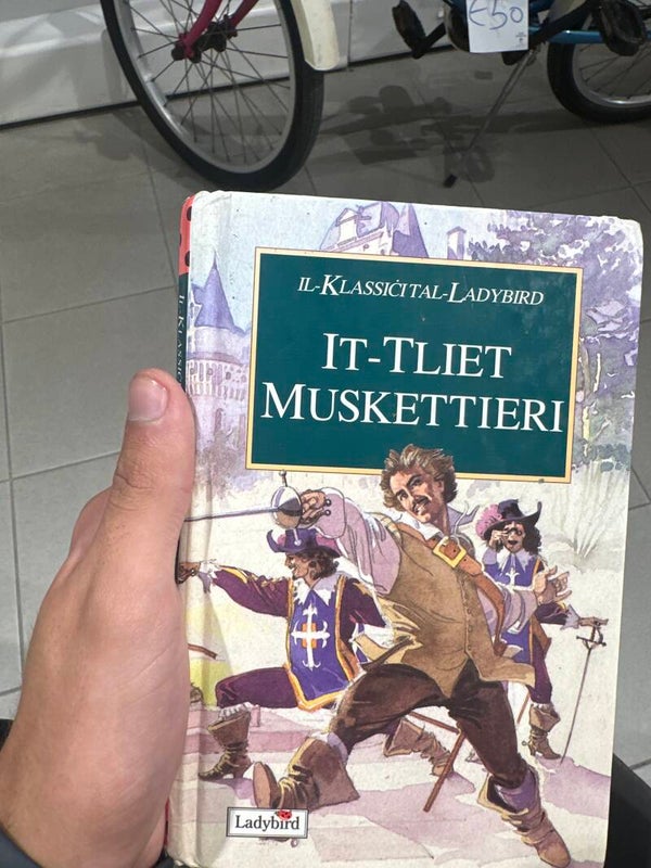 It-Tliet Muskettieri - Books