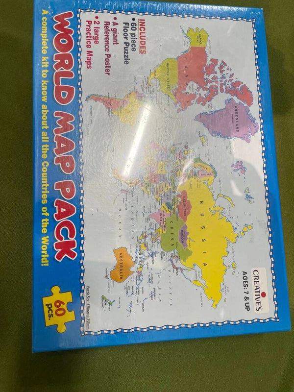 Brand new world map pack- Toys ***