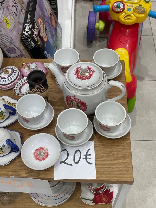 Chinese Design Tea Set x 5 - Supplies