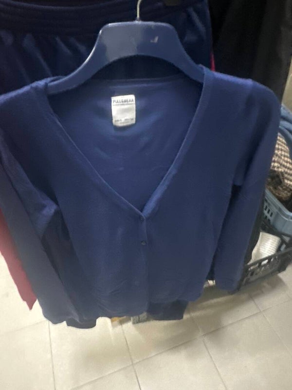 Women Pull & Bear Sweater - Size L