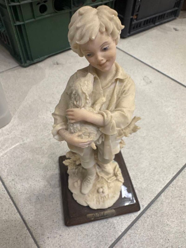 Figurines-Decor***