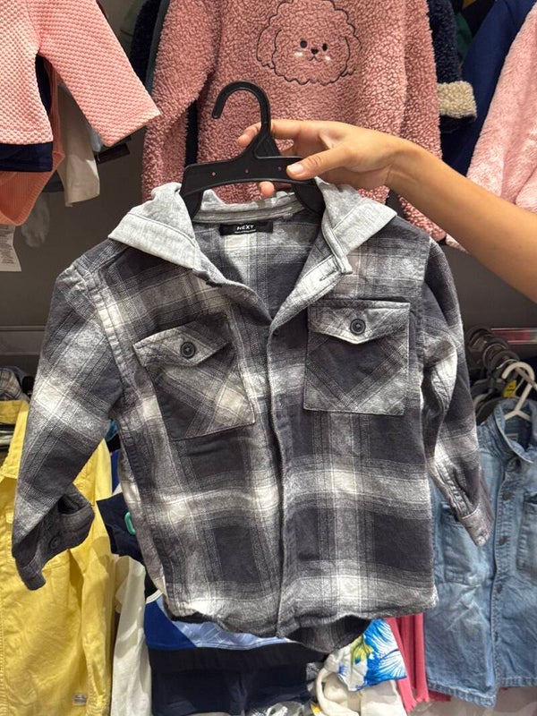 Boys Shirt - Size 5 y **
