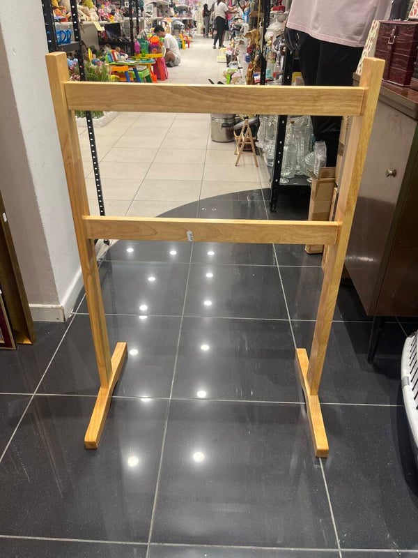 Towel Stand-Supplies***