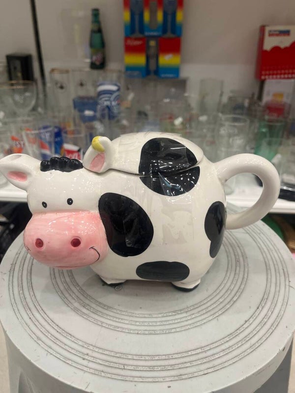 Porcelain Cow - Mugs